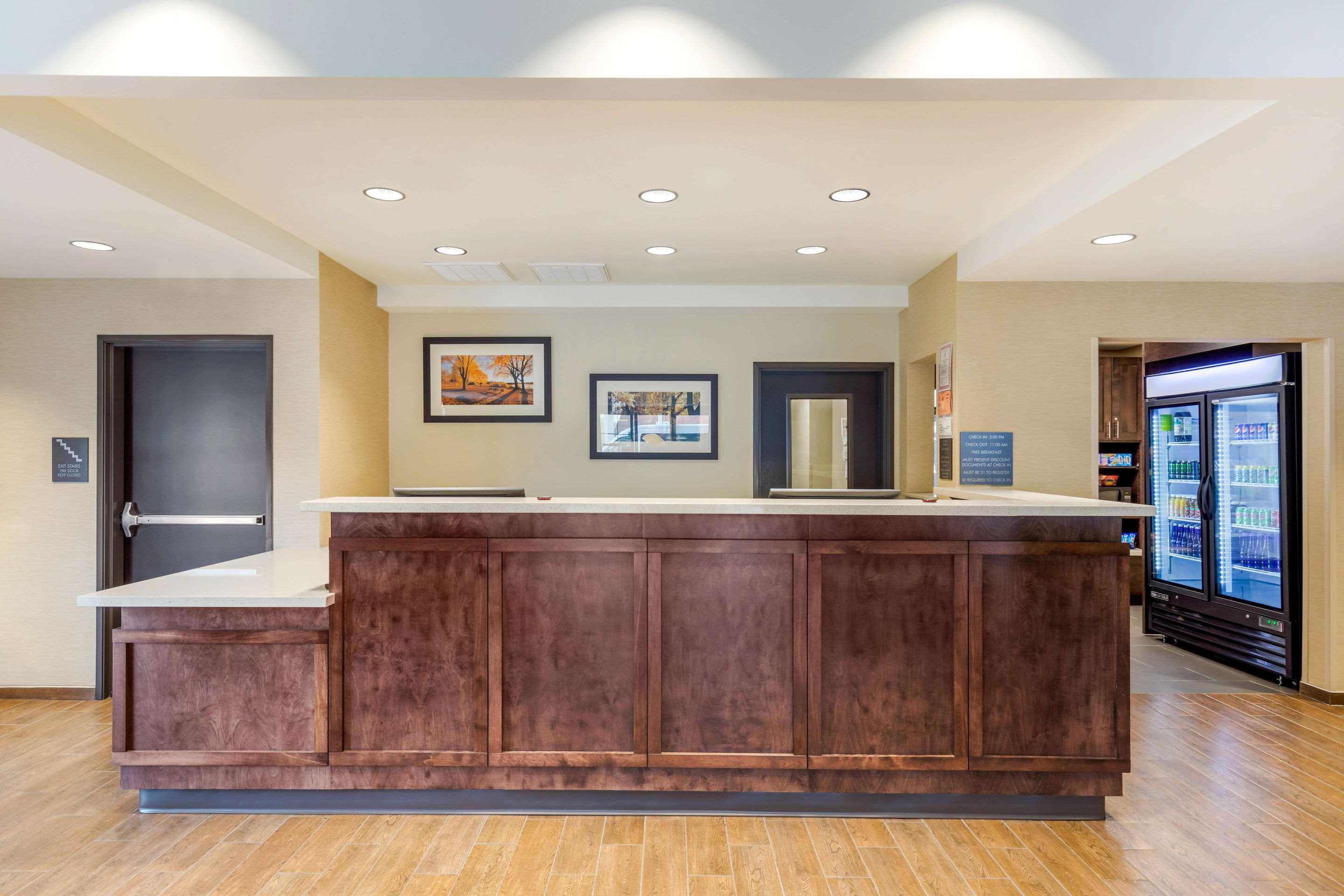 Comfort Inn & Suites Schenectady - Scotia Экстерьер фото